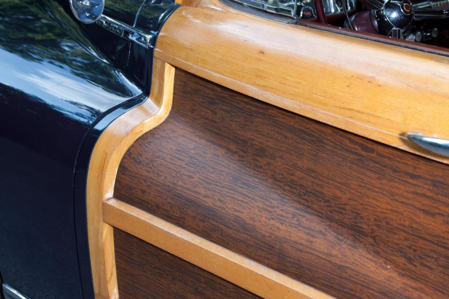 Chrysler Town & Country Sedan Black 1948 года  (фото 19 из 30)